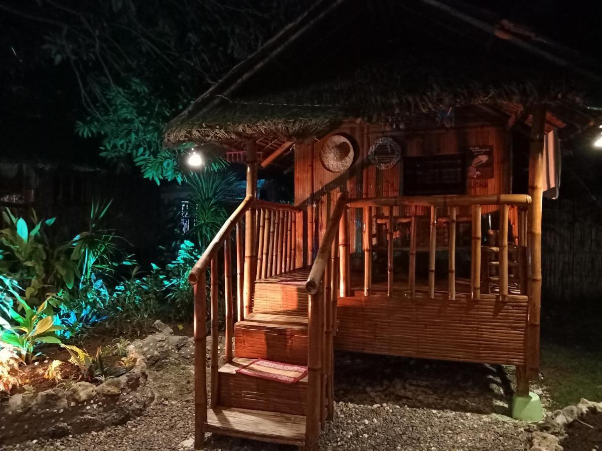 Moalboal Bamboo House / Rooms Экстерьер фото
